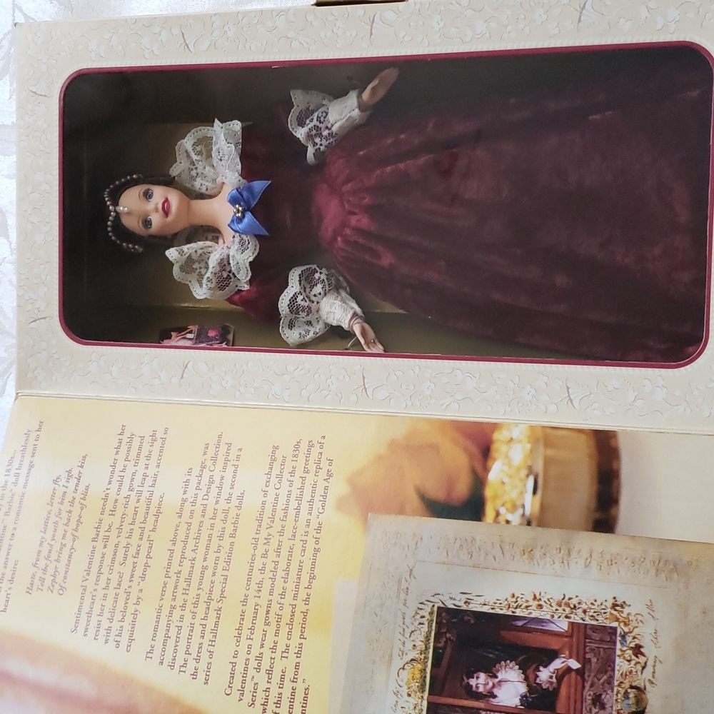 Hallmark Valentine Barbie 1996, Special Edition.